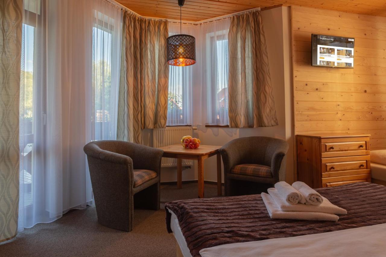 Apartmany A Studia Villa Flora Liptovská Sielnica Extérieur photo