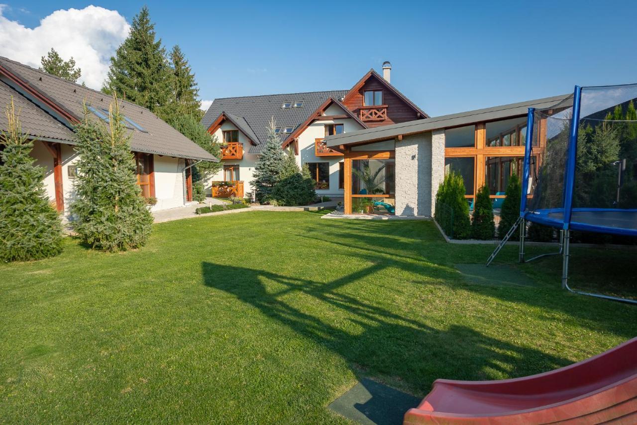 Apartmany A Studia Villa Flora Liptovská Sielnica Extérieur photo
