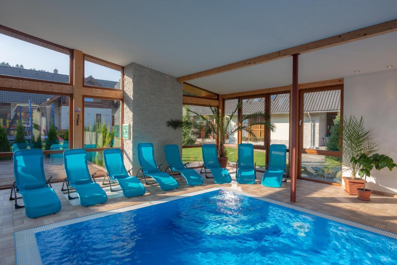 Apartmany A Studia Villa Flora Liptovská Sielnica Extérieur photo